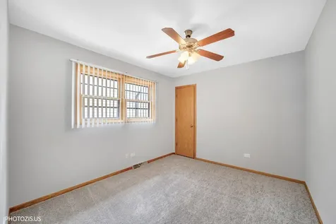 4043 North Wagner Avenue Schiller Park IL 60176