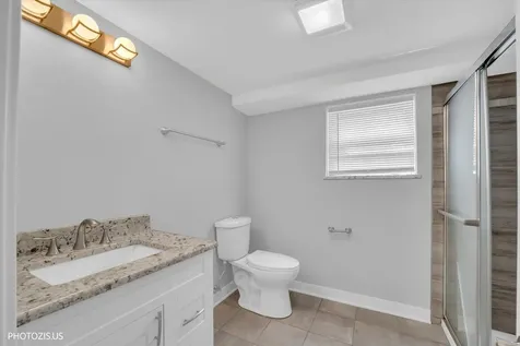 4043 North Wagner Avenue Schiller Park IL 60176