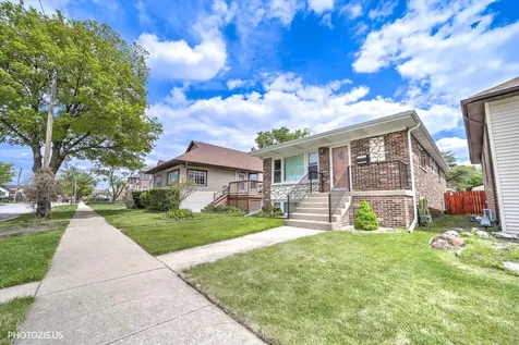 4043 North Wagner Avenue Schiller Park IL 60176