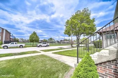 4043 North Wagner Avenue Schiller Park IL 60176