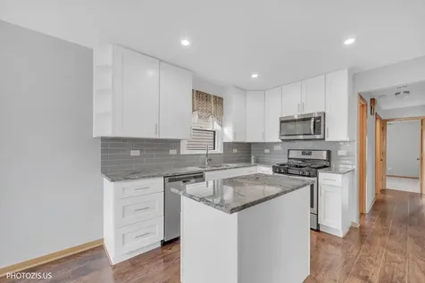 4043 North Wagner Avenue Schiller Park IL 60176