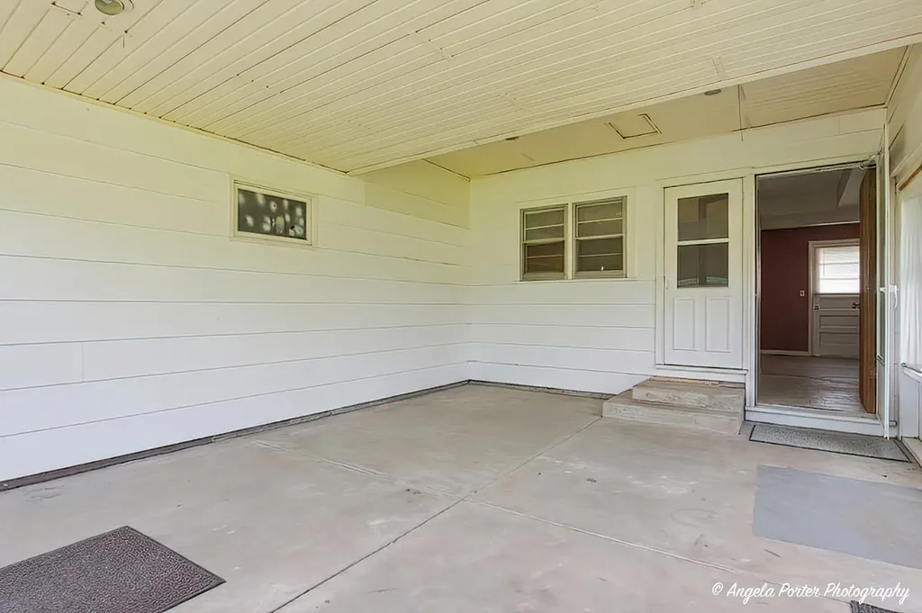 42177 North Lake Avenue Antioch IL 60002