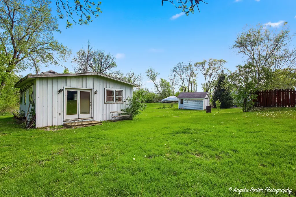 42177 North Lake Avenue Antioch IL 60002