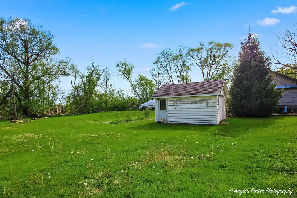 42177 North Lake Avenue Antioch IL 60002