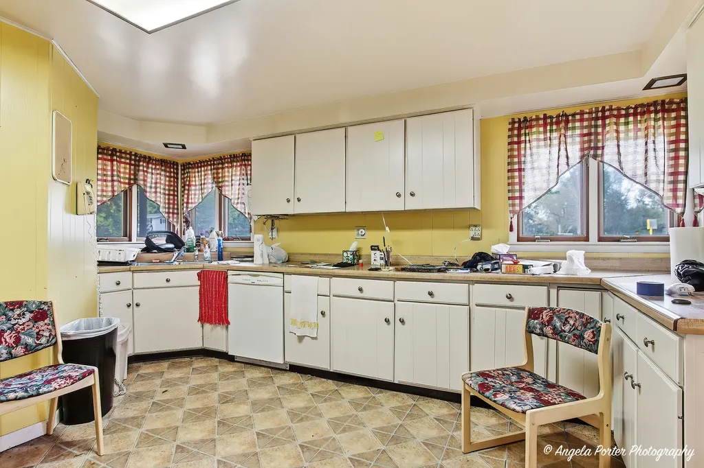 42177 North Lake Avenue Antioch IL 60002