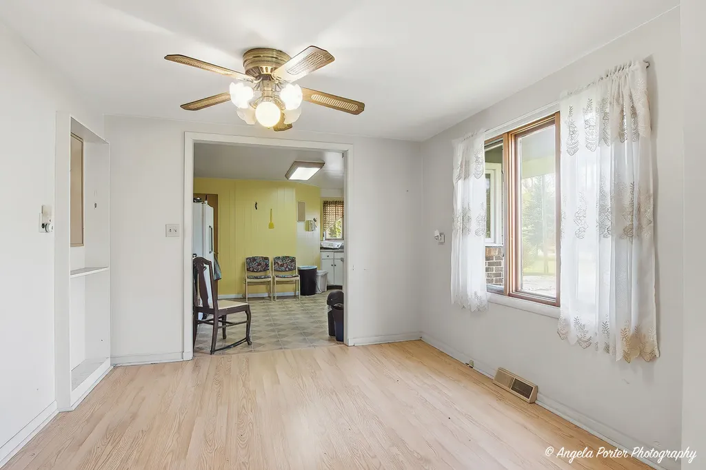 42177 North Lake Avenue Antioch IL 60002