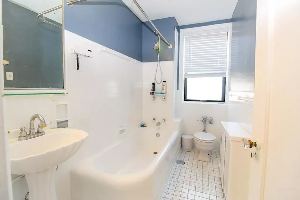 7321 South South Shore Drive Chicago IL 60649