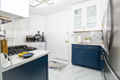7321 South South Shore Drive Chicago IL 60649