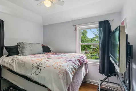 1678 Ash Street Des Plaines IL 60018
