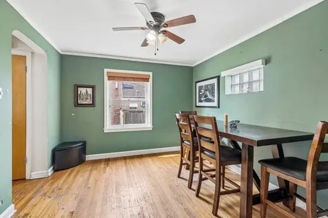 1678 Ash Street Des Plaines IL 60018