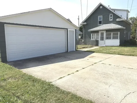 2233 24TH Street Rock Island IL 61201