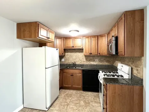 102 Tonset Court Schaumburg IL 60193