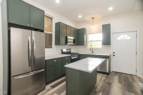 6227 South May Street Chicago IL 60621