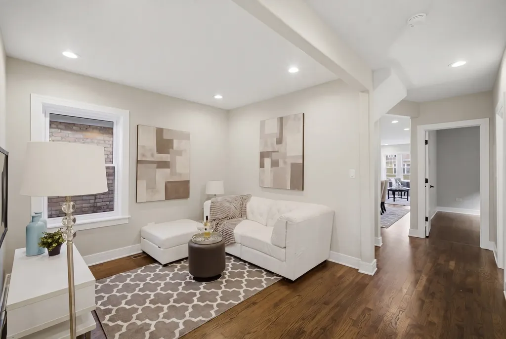 533 East 88th Place Chicago IL 60619