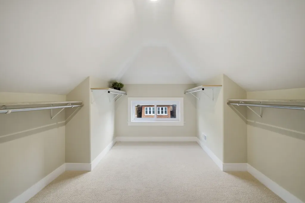 533 East 88th Place Chicago IL 60619