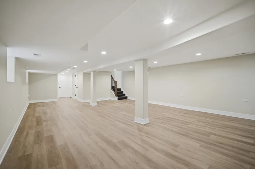 533 East 88th Place Chicago IL 60619