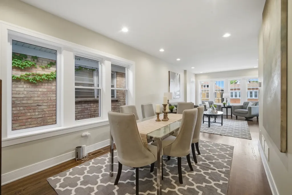 533 East 88th Place Chicago IL 60619