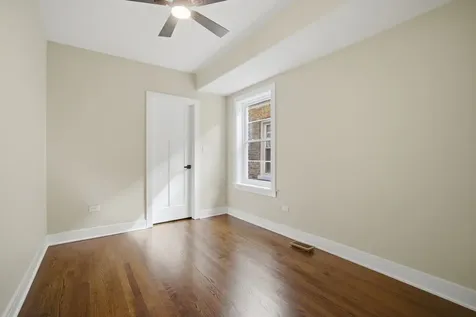 533 East 88th Place Chicago IL 60619