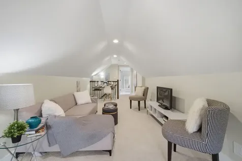 533 East 88th Place Chicago IL 60619