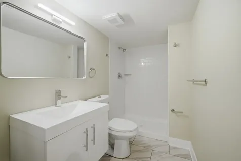533 East 88th Place Chicago IL 60619