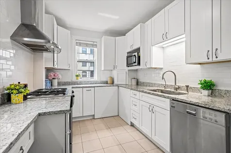 632 Sheridan Square Evanston IL 60202