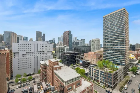 110 West Superior Street Chicago IL 60654