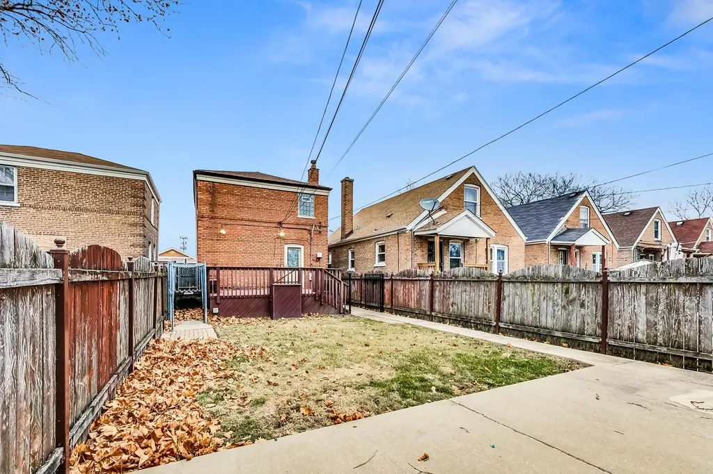 2123 West 83rd Street Chicago IL 60620