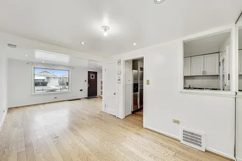 2123 West 83rd Street Chicago IL 60620