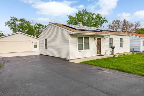 625 Lynn Avenue Romeoville IL 60446