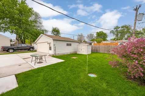 625 Lynn Avenue Romeoville IL 60446