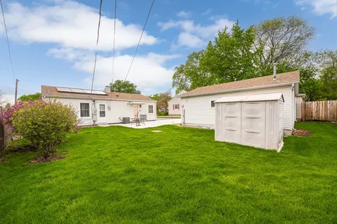 625 Lynn Avenue Romeoville IL 60446
