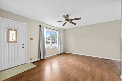 625 Lynn Avenue Romeoville IL 60446