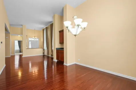 239 Pawtucket Avenue Elgin IL 60124
