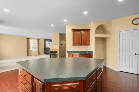 239 Pawtucket Avenue Elgin IL 60124
