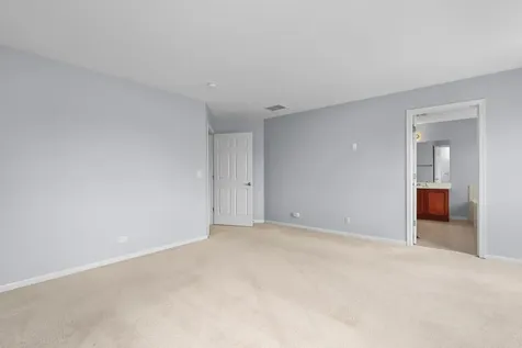 239 Pawtucket Avenue Elgin IL 60124