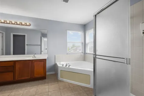239 Pawtucket Avenue Elgin IL 60124