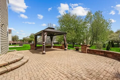239 Pawtucket Avenue Elgin IL 60124