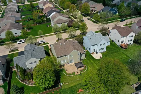 239 Pawtucket Avenue Elgin IL 60124