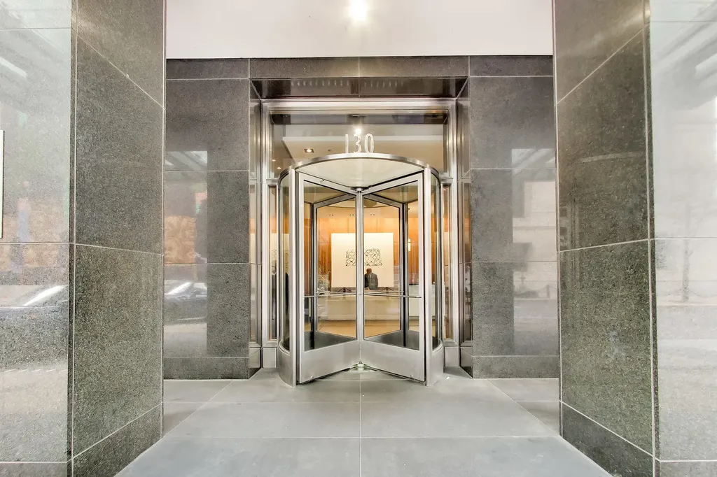 130 North Garland Court Chicago IL 60602