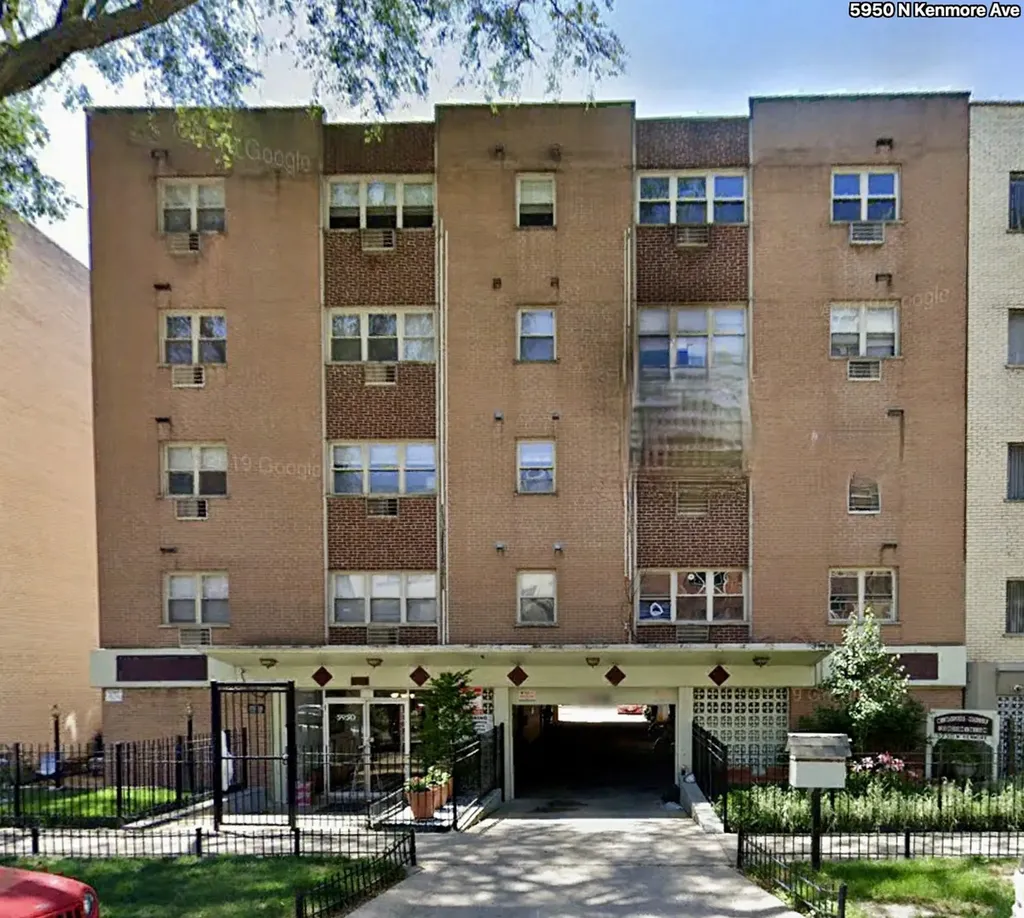 5950 North Kenmore Avenue Chicago IL 60660