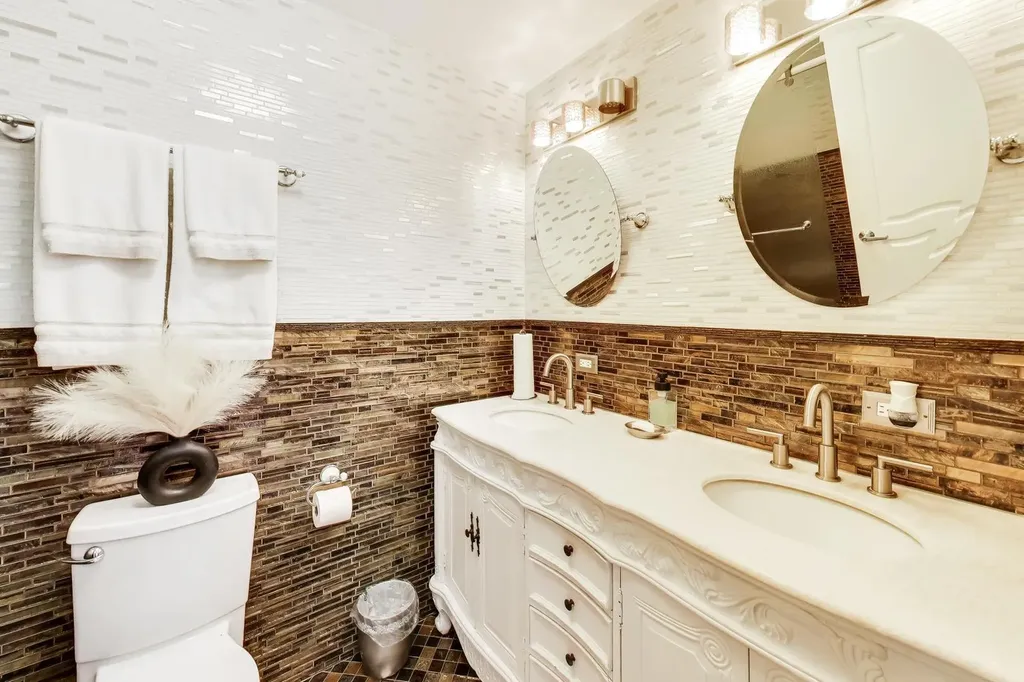 2215 Bradford Drive Wheaton IL 60189