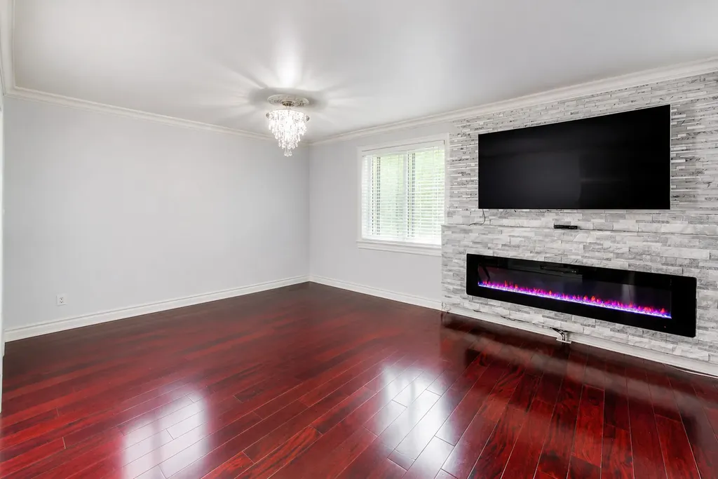 2215 Bradford Drive Wheaton IL 60189