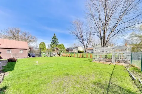 2215 Bradford Drive Wheaton IL 60189