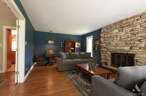304 South Circle Drive Palatine IL 60067