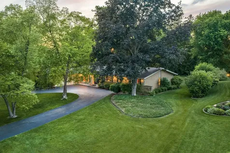 304 South Circle Drive Palatine IL 60067