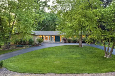 304 South Circle Drive Palatine IL 60067