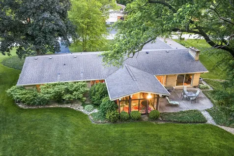 304 South Circle Drive Palatine IL 60067