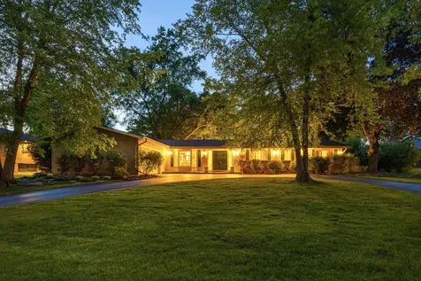 304 South Circle Drive Palatine IL 60067