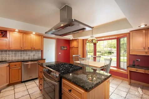 304 South Circle Drive Palatine IL 60067