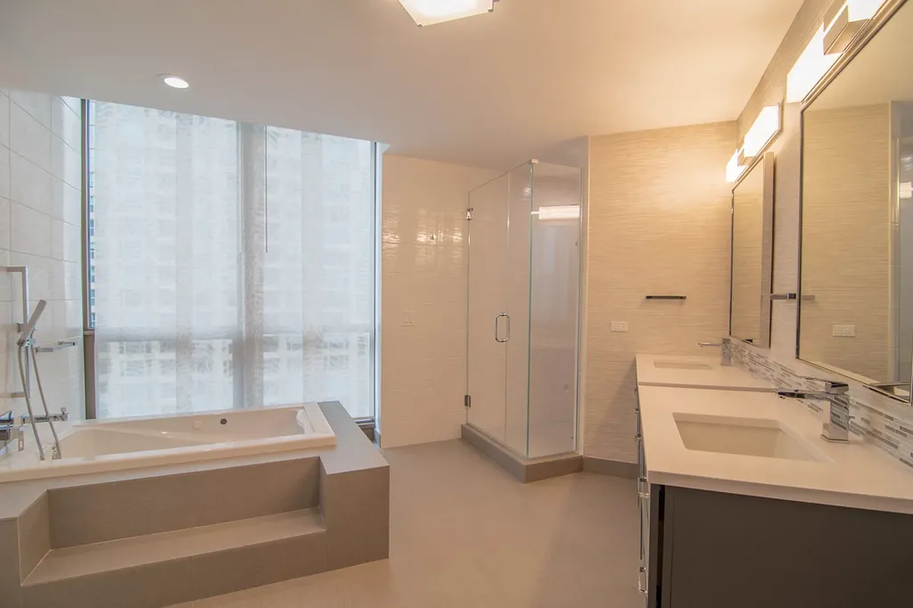 21 East Huron Street Chicago IL 60611